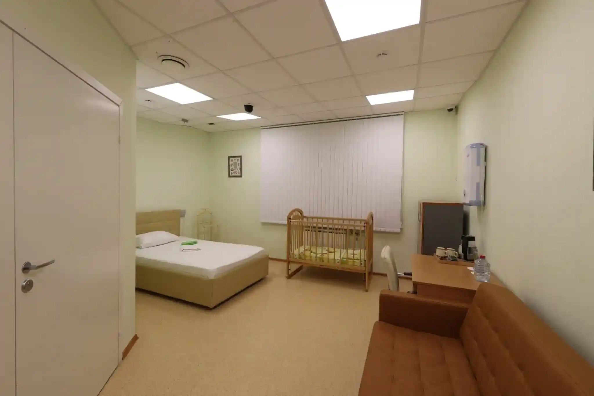 Палата сомнологии в Клиническом Институте Мозга