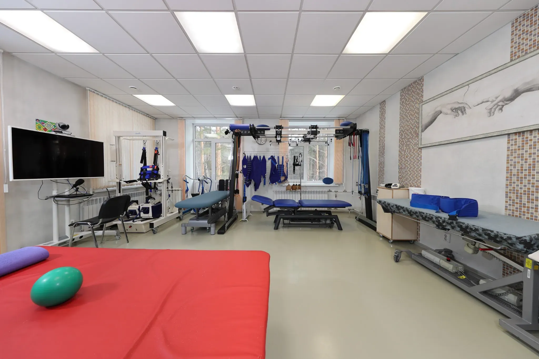 Помещение для двигательной реабилитации, зал ЛФК 306 | Клинический Институт Мозга